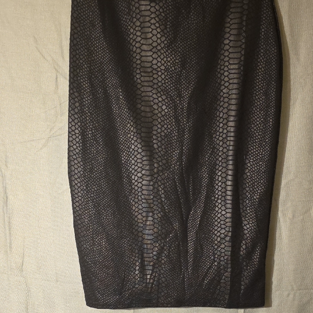 Emprada Dress - Picture 3 of 7